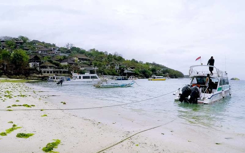 Jungut Batu Nusa Lembongan